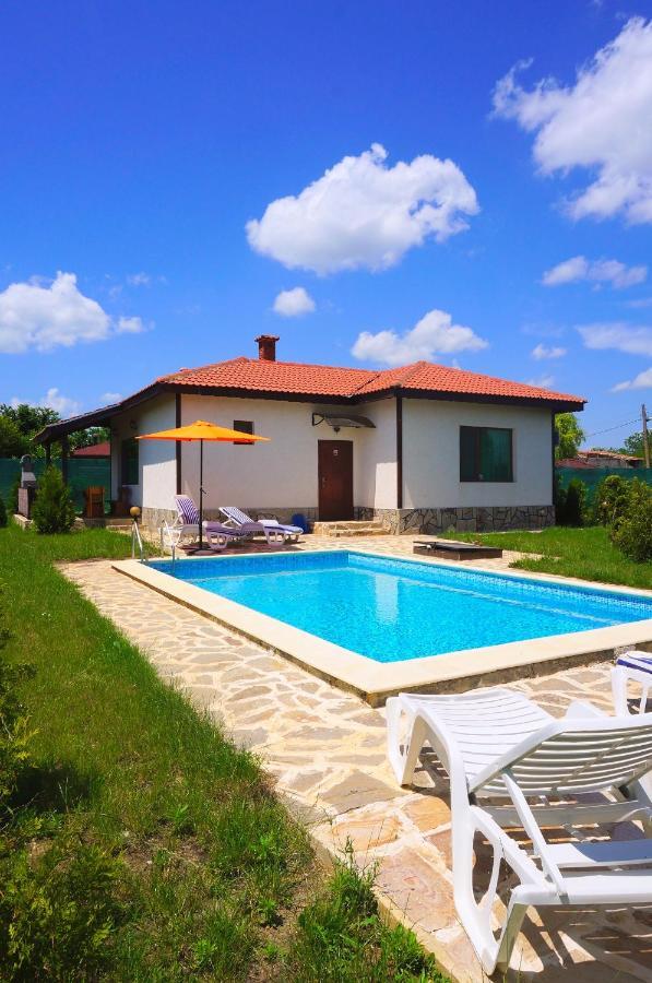 Вила Едем - Villa Edem - Beach Bolata Area Balgarevo Bagian luar foto