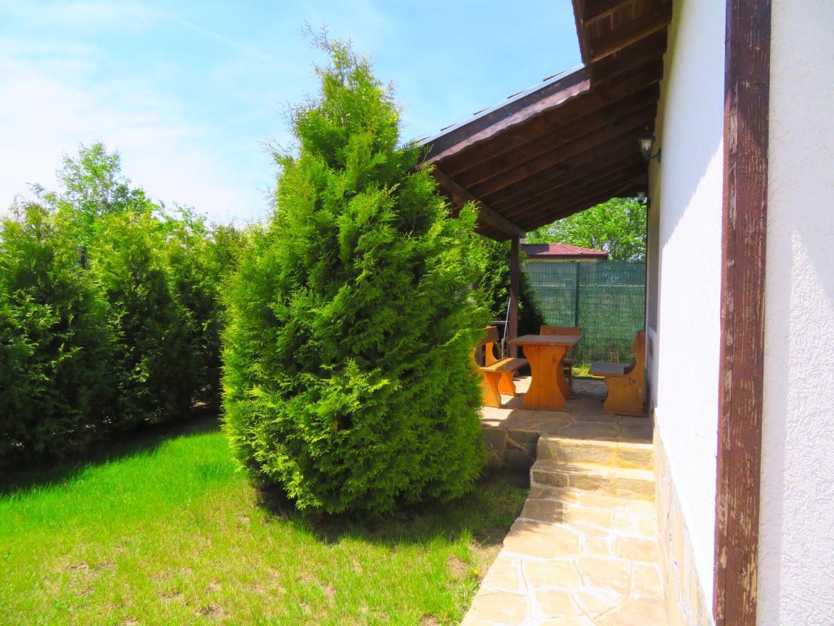 Вила Едем - Villa Edem - Beach Bolata Area Balgarevo Bagian luar foto