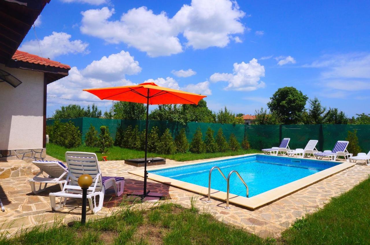 Вила Едем - Villa Edem - Beach Bolata Area Balgarevo Bagian luar foto