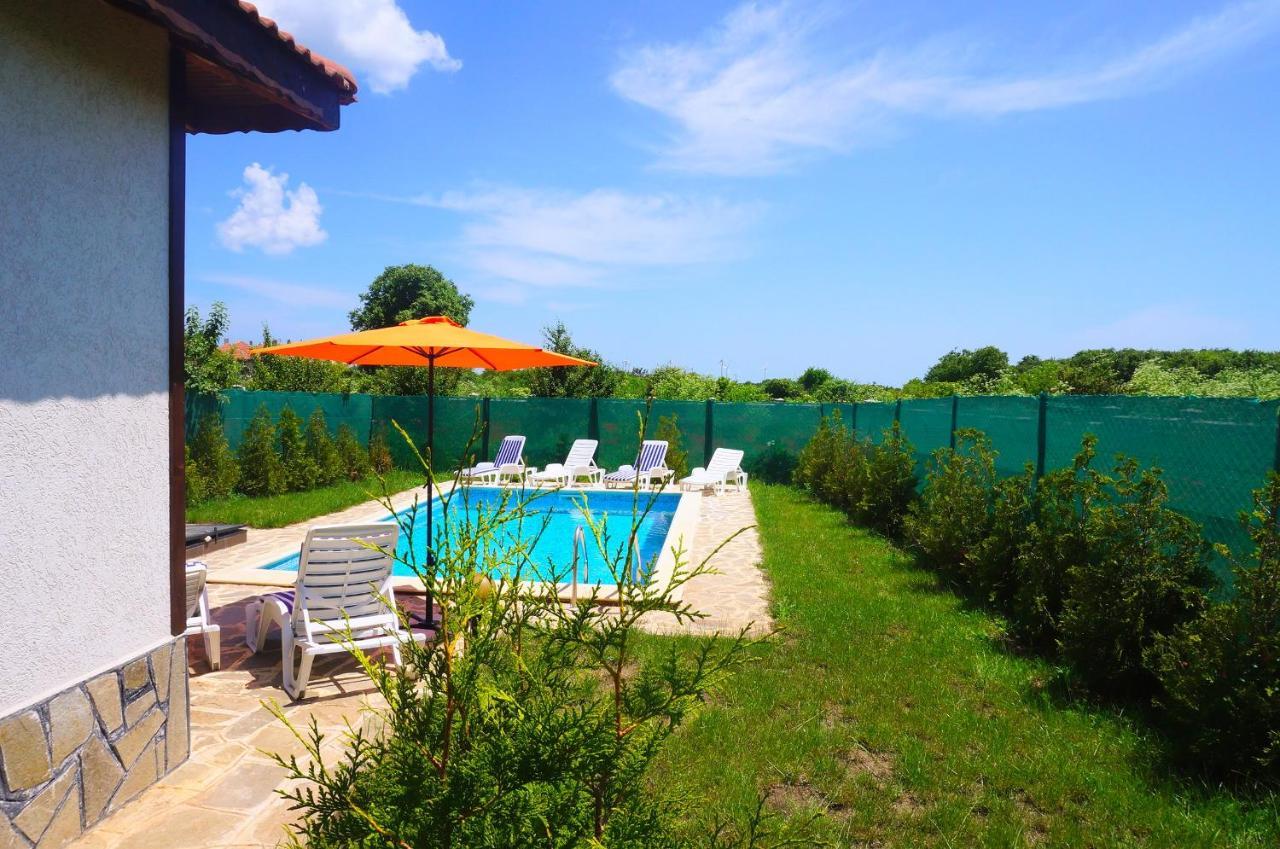 Вила Едем - Villa Edem - Beach Bolata Area Balgarevo Bagian luar foto