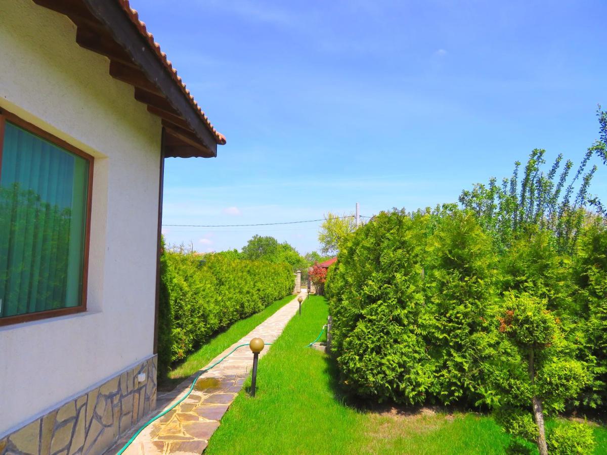Вила Едем - Villa Edem - Beach Bolata Area Balgarevo Bagian luar foto